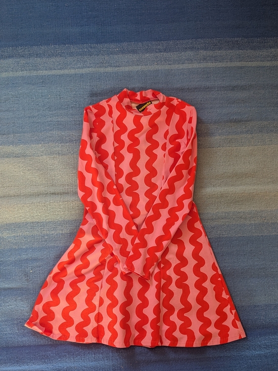 Nooworks Dresses & Skirts - Nooworks Pink & Red Wave-Print Mini Dress